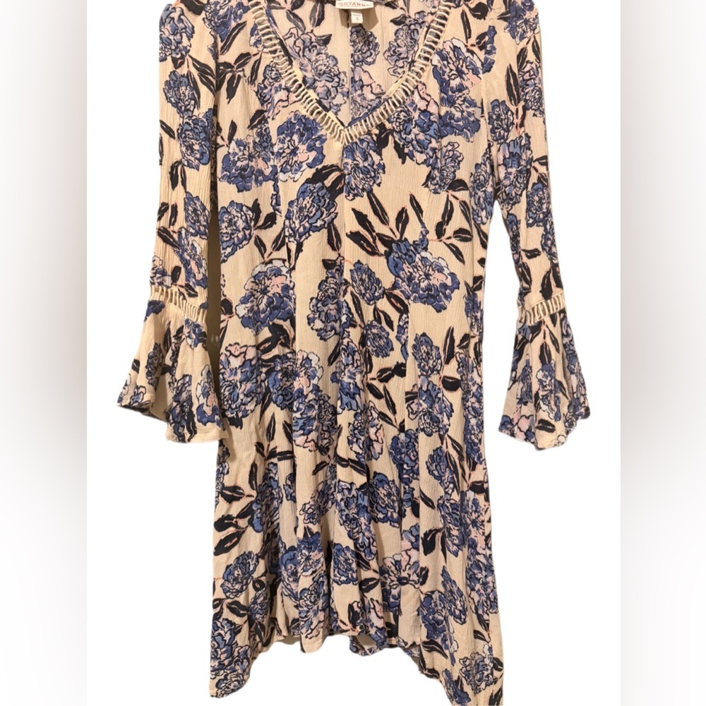 Shyanne Floral Bell Sleeve Dress — Boho Western V-Neck Mini / Tunic — Size Small